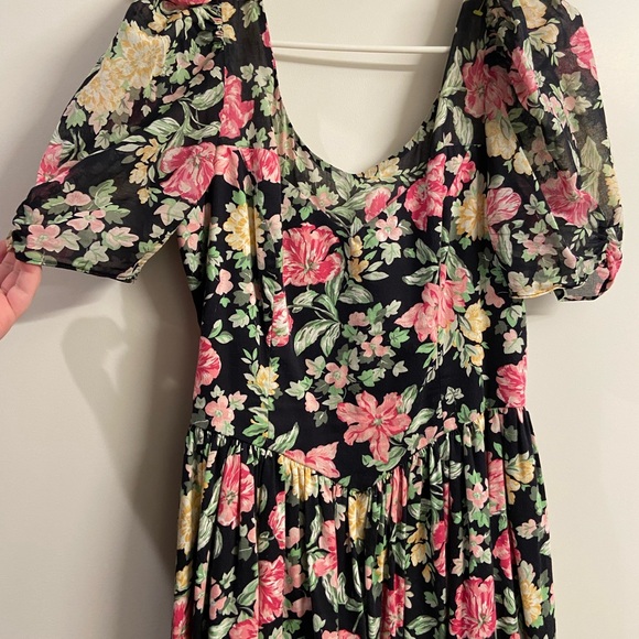 Laura Ashley Pink Red Maxi Sundress with Puff Sleeves for Weddings - Picture 2 of 6